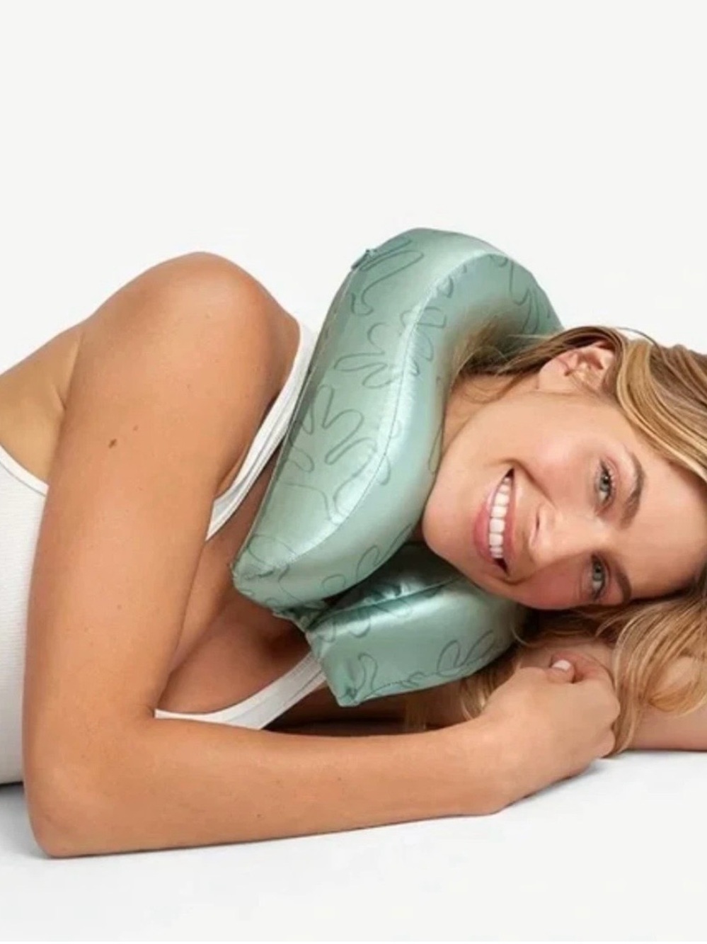 Lost + Wander Travel Neck Pillow